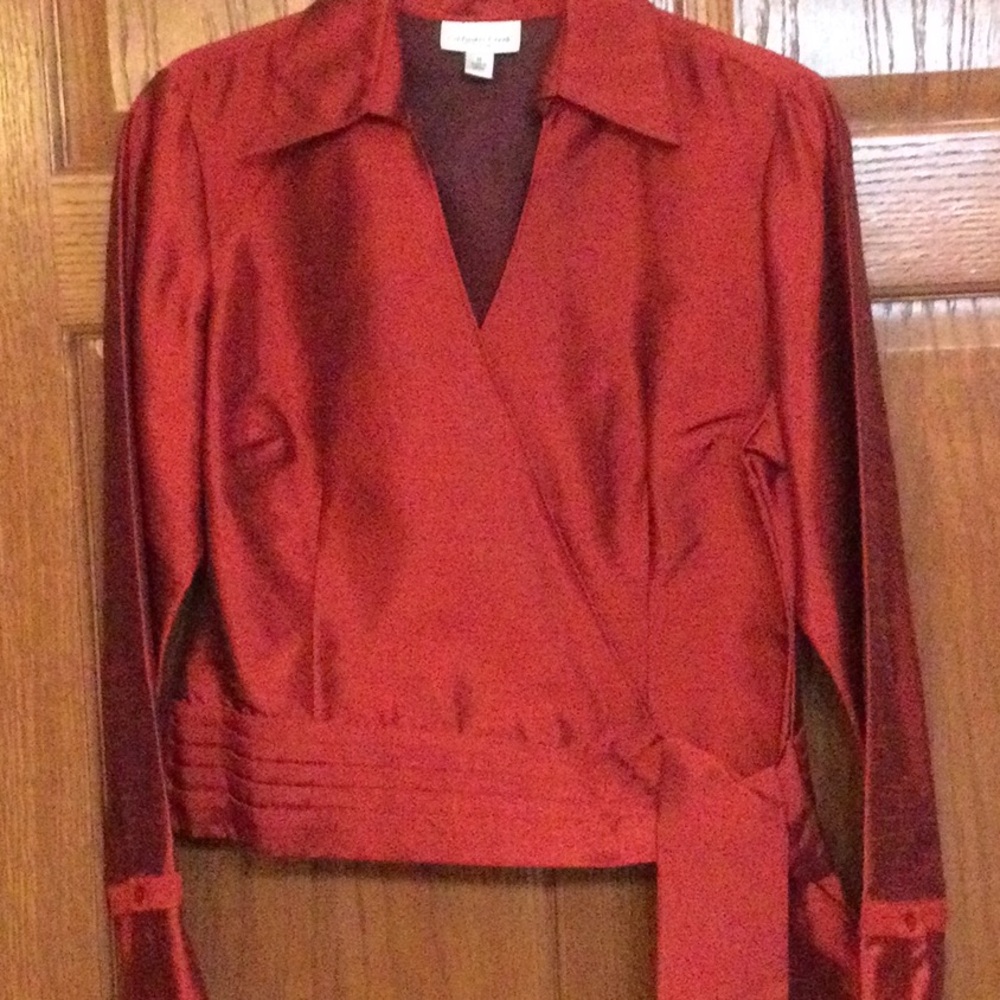 ColdWater Creek size M elegant women’s top.